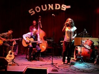 Armando Tito & Viviane-Flôr Di Nha Esperanca