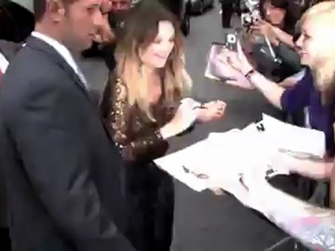 Drew Barrymore Gives Birth to Girl