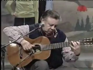 Más allá del paso del tiempo, se lo extraña... Cacho Tirao nos deleita con LA TRISTECITA