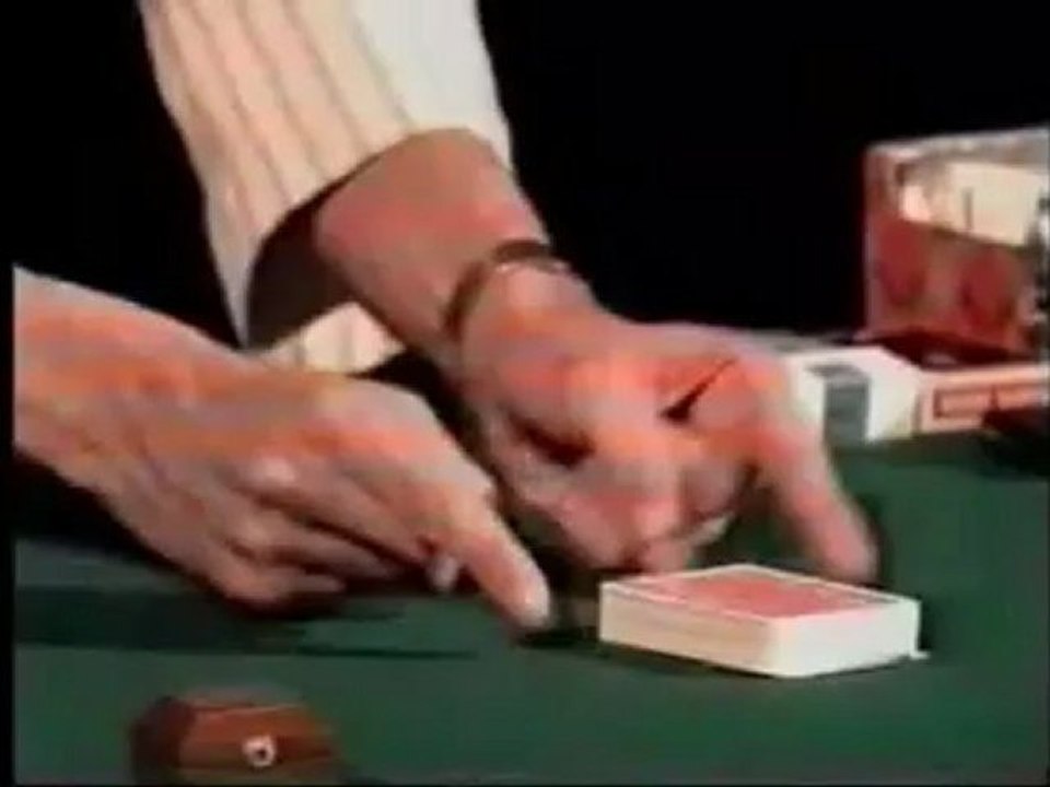 Tommy Wonder at British Close-Up Magic Symposium (DVD) - Magic Trick