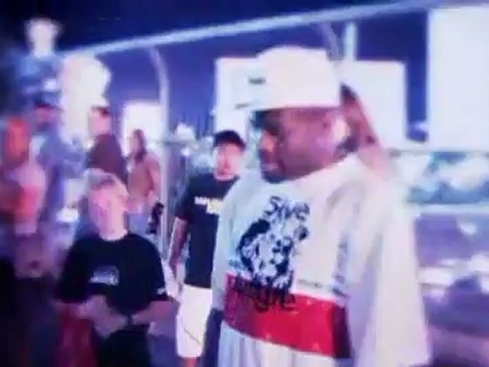 Cheek to Cheek (With Blue deck) by Oz Pearlman (DVD) - Magic Trick