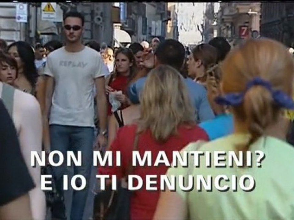 AMI AVVOCATI VIDEO: AUMENTANO I FIGLI CHE INTENTANO CAUSE CONTRO I  GENITORI PER ESSERE MANTENUTI.