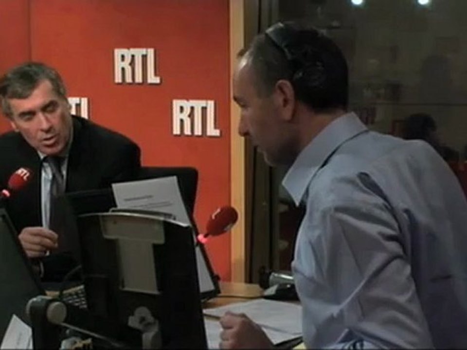 Taxe sur la bière, prix du tabac, impôts sur le revenu, dépenses des collectivités locales : Jérôme Cahuzac, ministre du Budget, répond aux auditeurs dans "RTL&Vous"