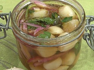 Ail mariné au vinaigre - 750 Grammes