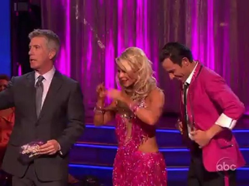 Helio Castroneves & Chelsie Hightower - Jive