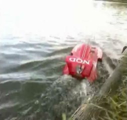 757-6014 Sports Game II 1:25 Scaled RC Boat