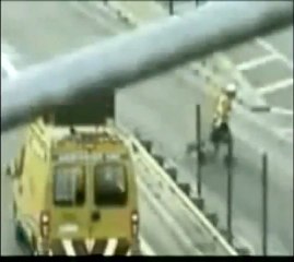 Kopegin Gercek Dostlugu   Dog Helping injured dog