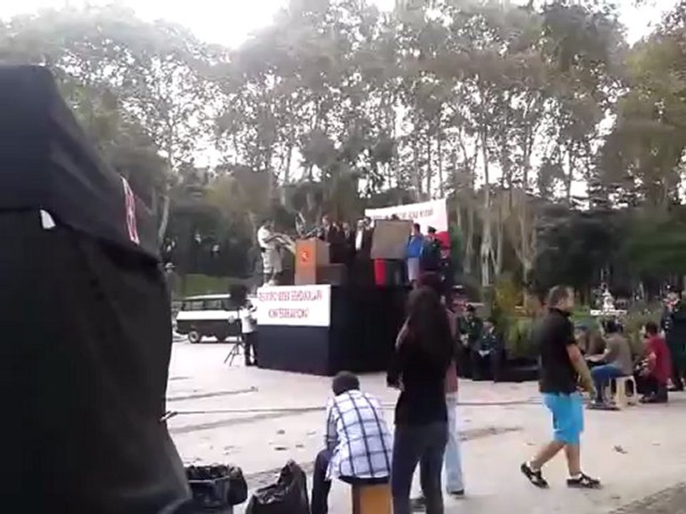 video-2012-10-02-12-43-43