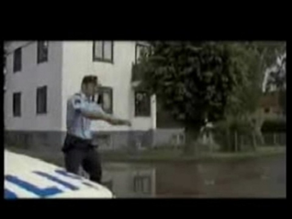 LE POLICIER QUI A REVE ... HUMOUR