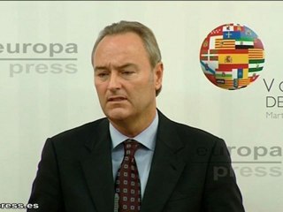 Fabra pide una revisión del modelo de financiación