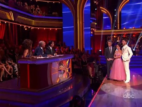 Kelly Monaco & Valentin Chmerkovskiy - Quickstep