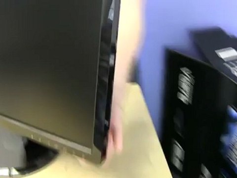 ASUS VG278HE 144Hz 3D LED LCD Monitor Unboxing & First Look Linus Tech Tips