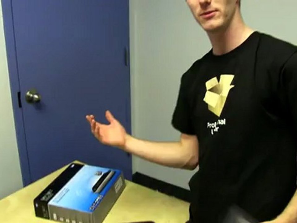 WD MyNet N900 Wireless Router with FasTrack+ QoS Unboxing & First Look Linus Tech Tips