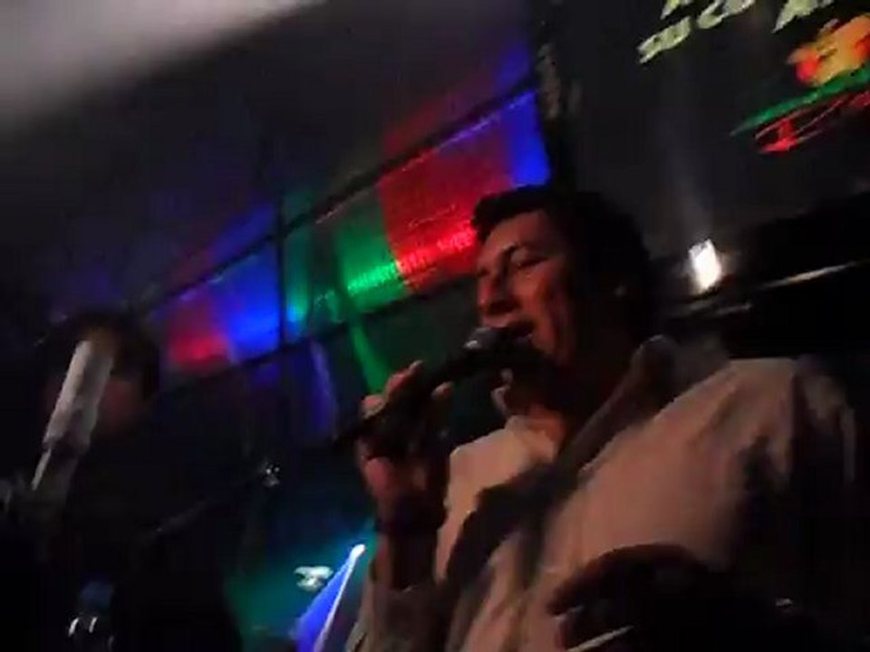 Juerga y saludos a la Promo