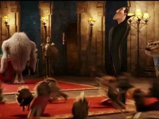 Hotel Transylvania - Clip - Hold This Bacon