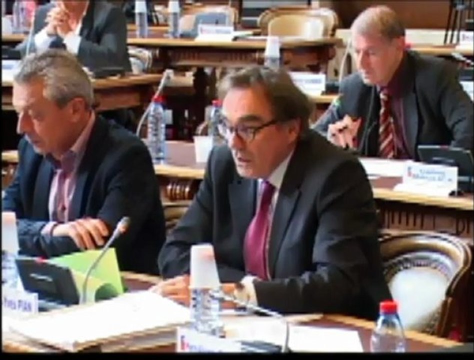 Jean-Yves PIAN. Pour une concertation avec les chefs d'établissement et plan numérique départemental structurant.