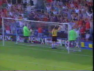 David Beckham - Goal From Half