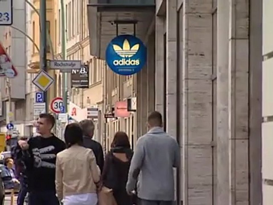 Kleiderkauf ohne Anprobe - Internetshopping boomt | Made in Germany