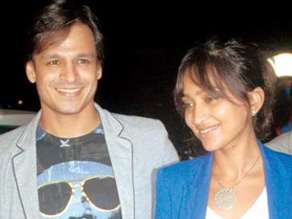 Vivek Oberoi's Romantic Lunch For Wife Priyanka On Her Birthday