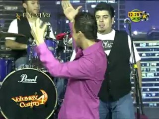 Jason Heredia canta en Volumen 4