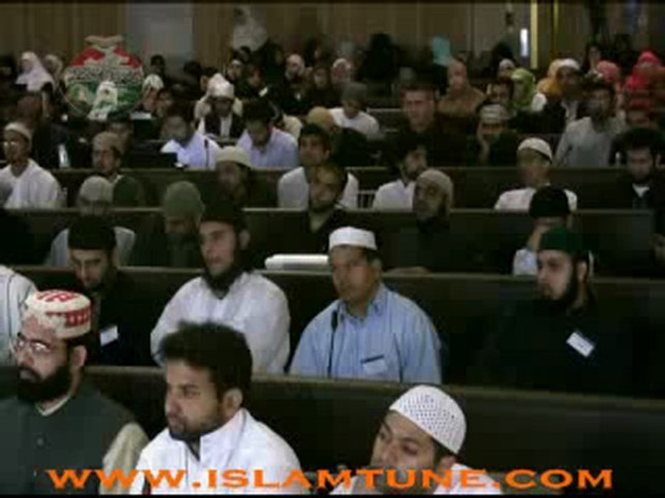 Giving or Throwing money on Naat khwaan Nasheed Artist Permissible Act Authentic Hadith