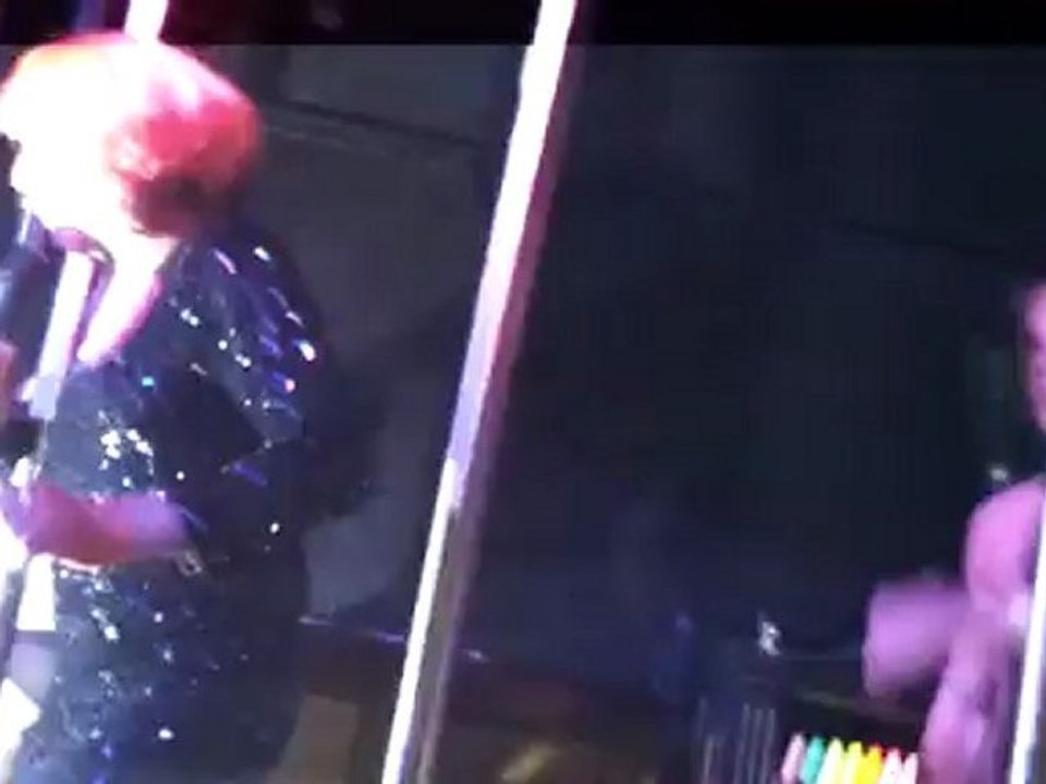 [Yveet From Paris - Zoo Moving Bar - 30.09.12] 1/3