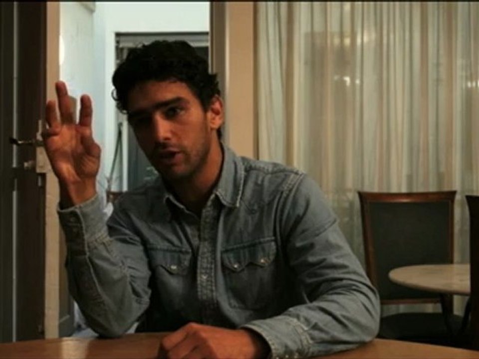 Le noir (te) vous va si bien - Extrait d'interview Salim KECHIOUCHE