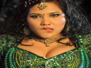 Hot Bhojpuri Item Number