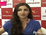 Soha Ali Khan promotes eco-friendly colours