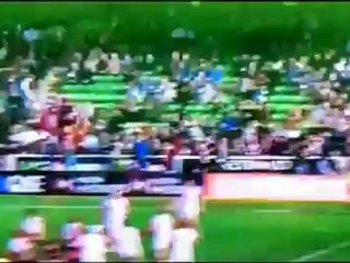 Bière pendant le match ne fait pas bon ménage avec un ballon en pleine tête !!!