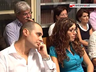 TG 03.10.12 L'associazione Marcobaleno dona borsa di studio sul melanoma infantile