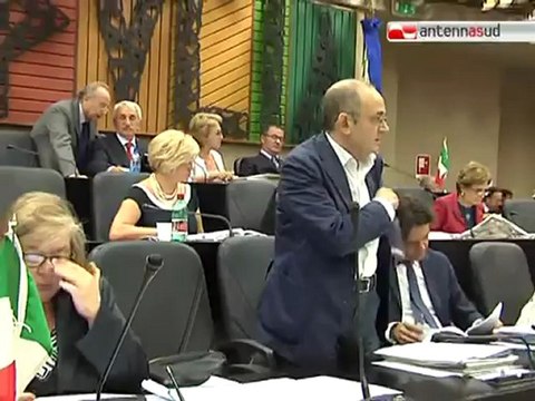 TG 02.10.12 Regione Puglia: taglio ai consiglieri, da 70 a 50