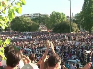 Recogida de almejas para sobrevivir a la crisis