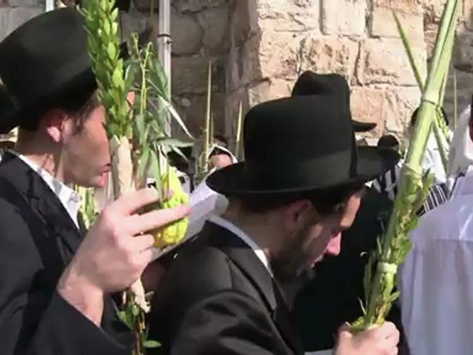 Israeli Jews celebrate Sukkot in Jerusalem