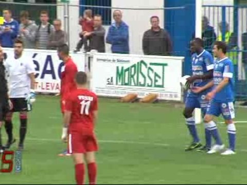 Football : Le Poiré-sur-Vie s'impose face au Paris FC (2-0)