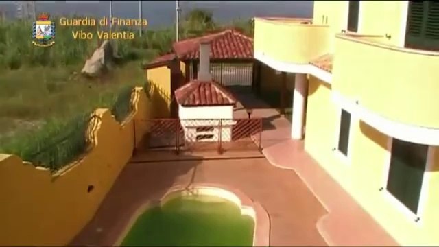 Vibo Valentia - Sequestrati beni per 3 milioni (03.10.12)