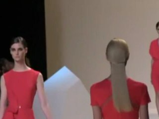 Elie Saab pone el broche de oro a la moda de París