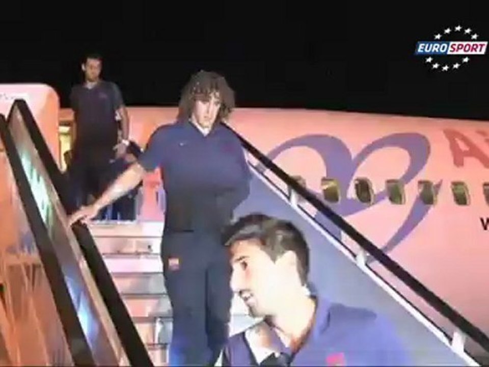 Puyol sekiz hafta yok