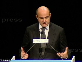 De Guindos apuesta por sanear sistema bancario