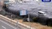 El Tsunami arrasa con todo en Japón - Earthquake and the first big wave of tsunami in Japan