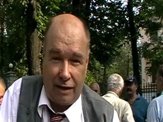 Revolutionari Romani protestand la sediul  PSD din Bucuresti (3.Oct.2012)(1)