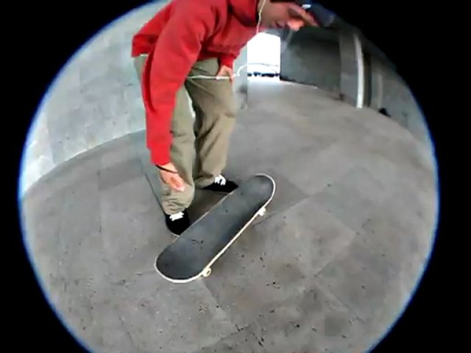 Tricktip - Nollie fs big flip