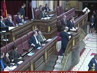 Zapatero califica de intervención "humanitaria" la guerra de Libia