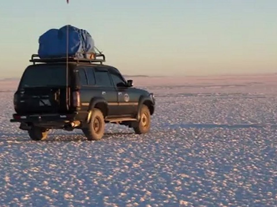 BOLIVIE- Salar d'Uyuni: Levé du soleil