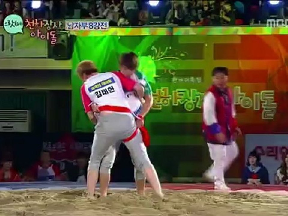 121001 MBC Idol wrestling – Woohyun vs U-kiss Hoon