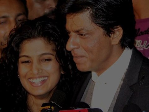 Shahrukh Khan And Amitabh Bachchan At The 'Chittagong' Movie Premiere - Bollywood News [HD]