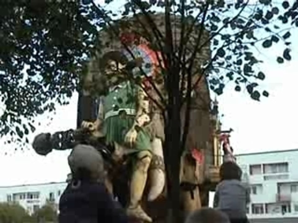 éléphant et la petite géante_0003
