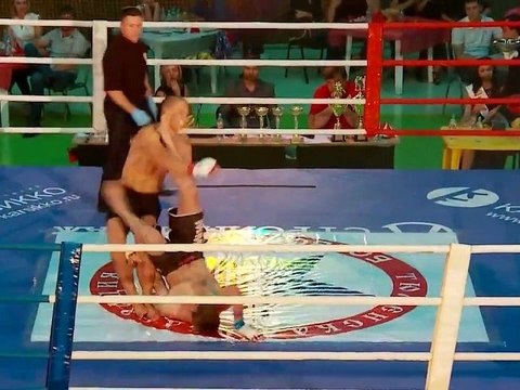 Rolling kick knockout