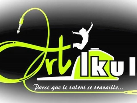 Asso Art'ikule - Chorée Cla From L -Hip Hop ados The jump off