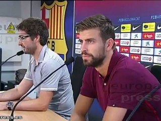 Fotógrafos denuncian actitud al volante de Piqué